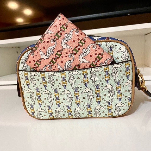 🌸NEW🟡Tory Burch Blake Printed Multi Essentials Wristlet pouch bag & wallet - Picture 6 of 15